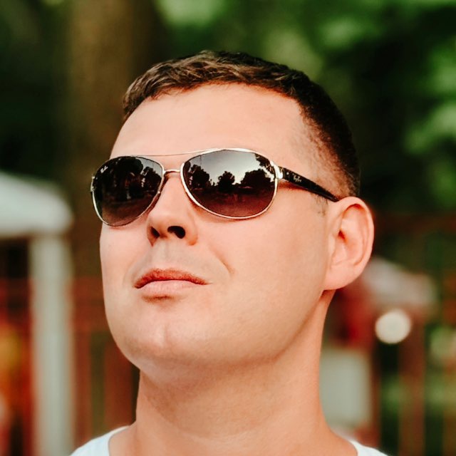 Молодой Иващенко