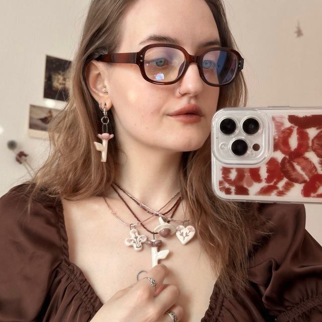 неаккуратная Аннушка