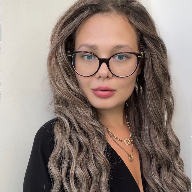 Анна Соколова