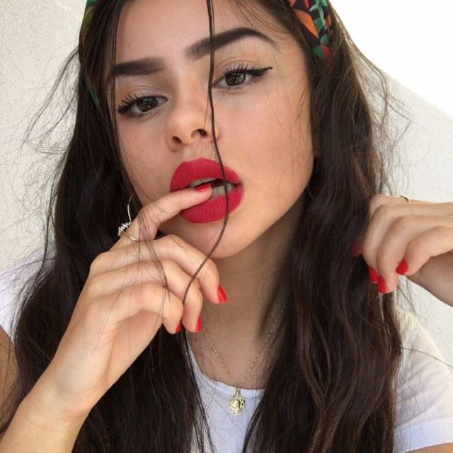 Yashirin kamera bilan hammomda porno suratga olingan