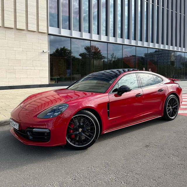 Porsche Panamera Club