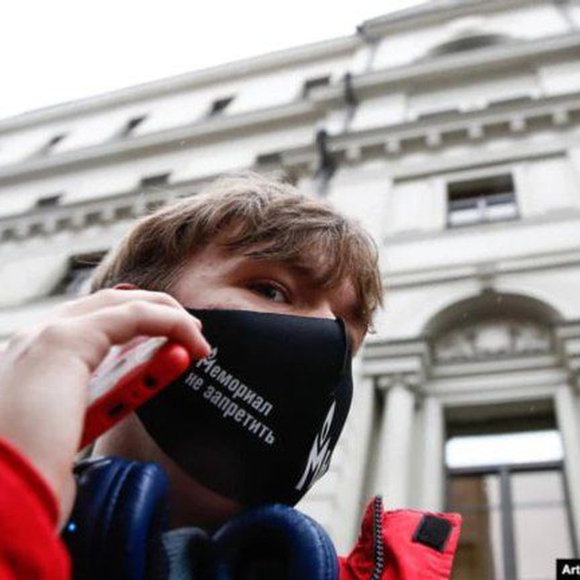 Это Максим Лыпкань ???❤️?? Нет войне!