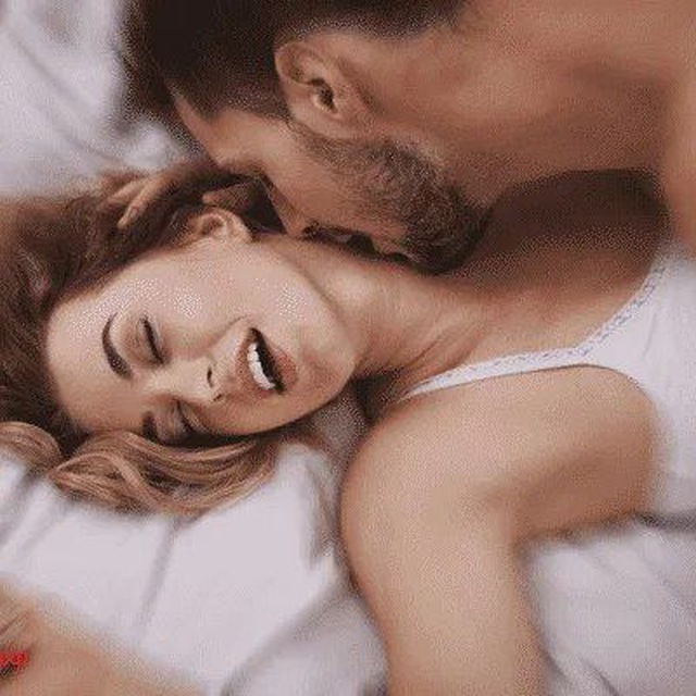 Porno G-spot stimulyatsiyasi Onlayn mehribon er-xotin ortasidagi tender jinsiy aloqa