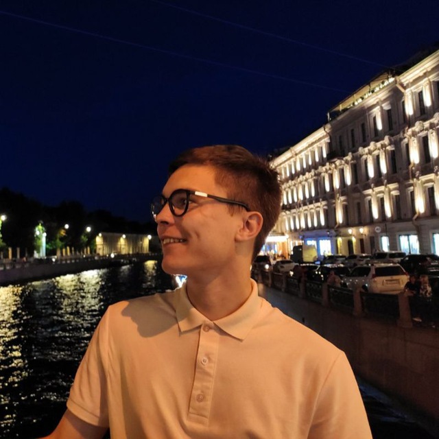 БЕЗЗАБОТНЫЙ СТУДЕНТ