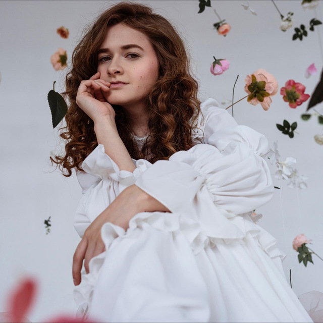 Лена Август