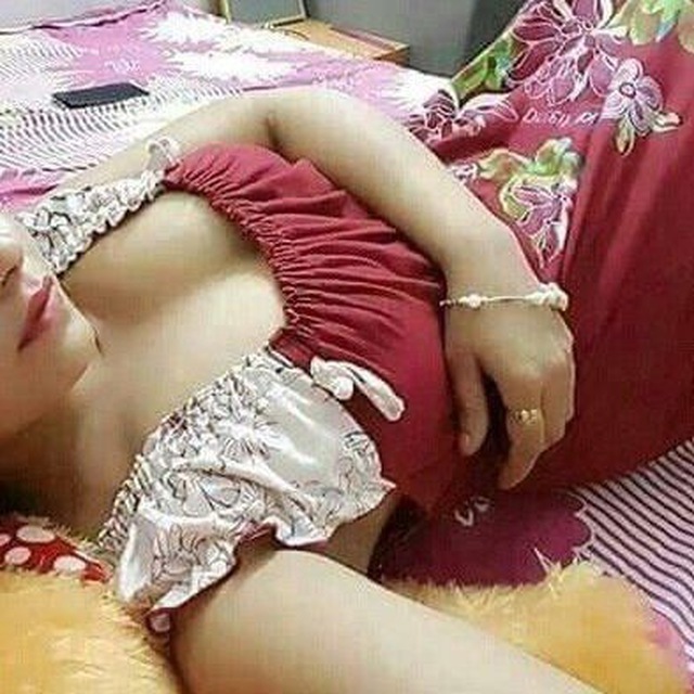 Дос қыздардың мастурбация жасап жатқан видеосы