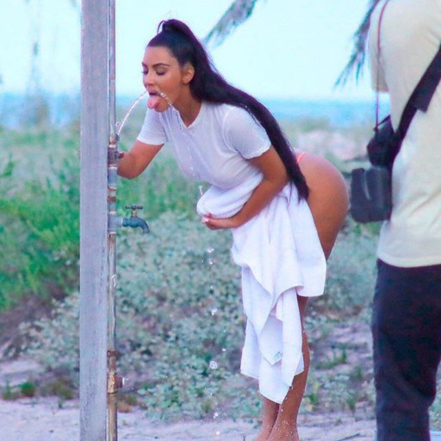 Үйленген секс Екатерина Стриженованың жалған порнографиялық фотосуреттері