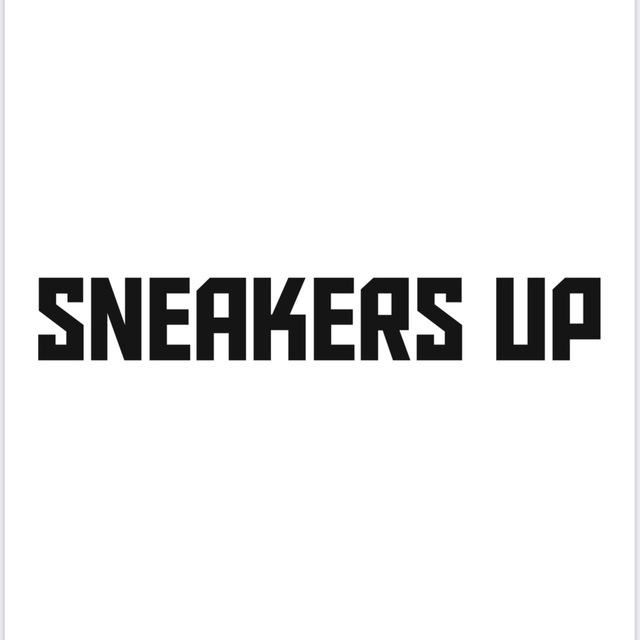 SNEAKERS UP