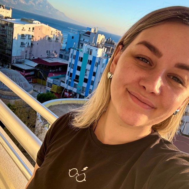 Коуч • Журналист | Настя Чепелева